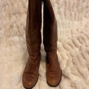 GUC Crocs Leather Boots Size 8